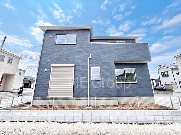 たっぷりの陽光と心地よい風が舞い込む住まい