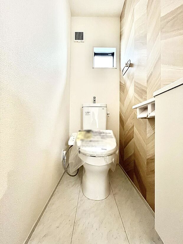 トイレは安心の2箇所!朝のバタバタも一安心です。