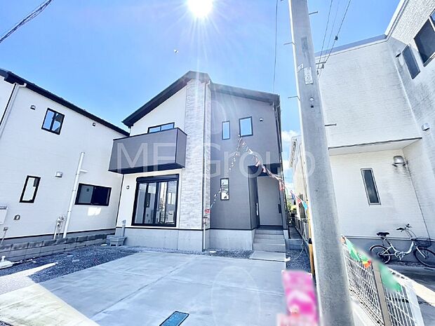 洗練された外観、上質な住空間が広がる室内は永く安心して過ごせる住居です。