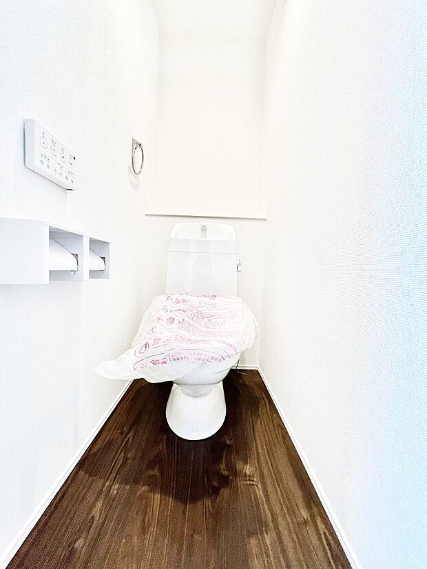 トイレは温水洗浄機能付き