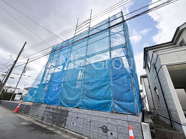 溢れる陽光でご家族の笑顔も輝く