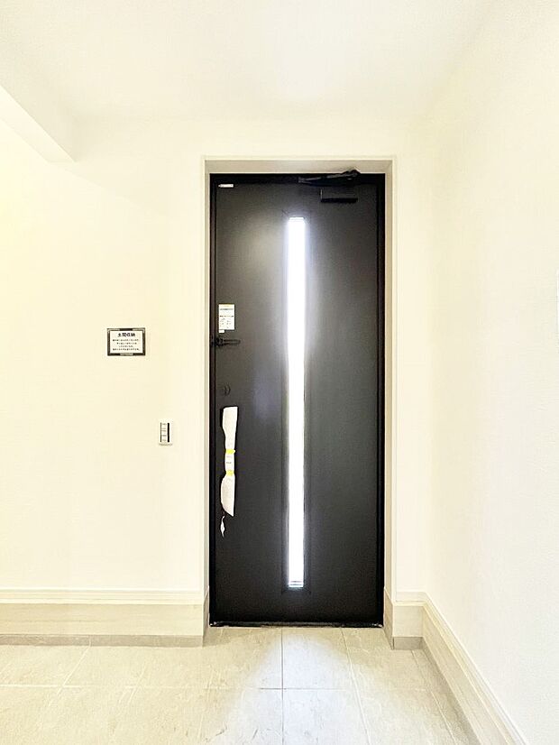 明るい玄関はお客様をお出迎えするのにぴったりです!