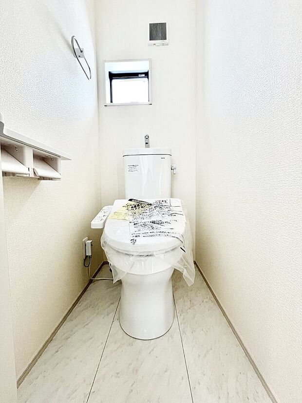 トイレは温水洗浄機能付き