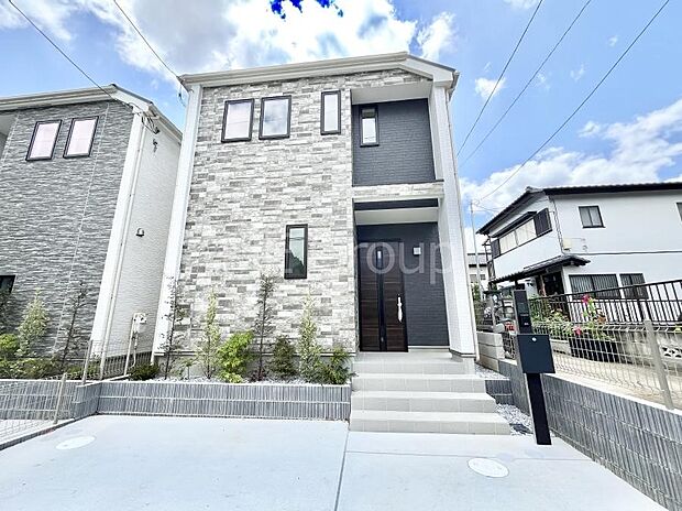 たっぷりの陽光と心地よい風が舞い込む住まい