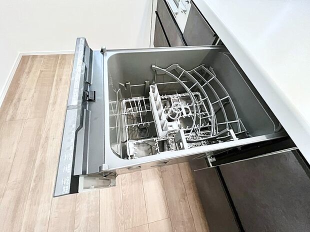 面倒なお片づけは食洗機にお任せ!家事の負担が減って、時間にも気持ちにもゆとりができます。