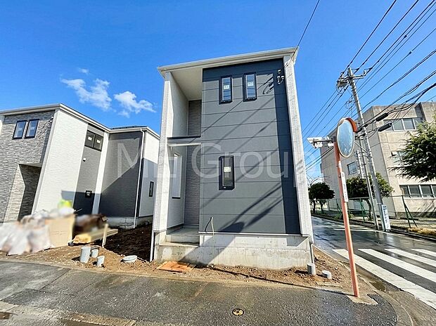 たっぷりの陽光と心地よい風が舞い込む住まい