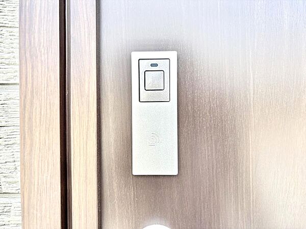スマートに開錠できる電子キー