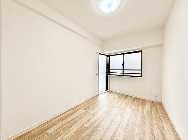 爽やかな日差しがお部屋全体を優しく包み込んでくれます