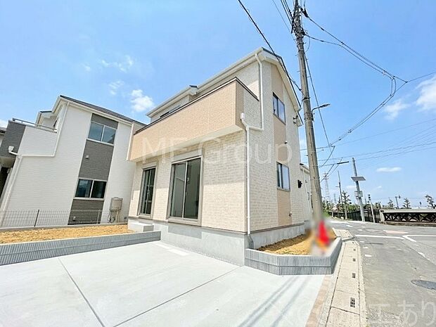 洗練された外観、上質な住空間が広がる室内は永く安心して過ごせる住居です。 