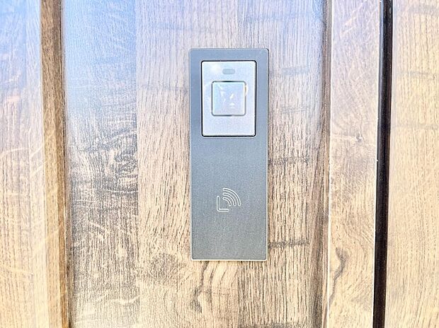 ラクラク開錠!スマートコントロールキー。