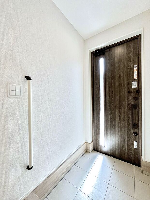 家族の帰宅やお客様をあたたかく迎える玄関  