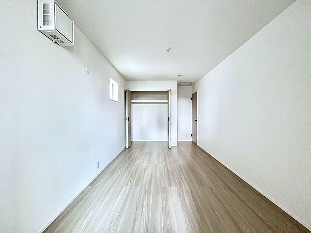 子供部屋にもおすすめな収納スペースたっぷりの居室