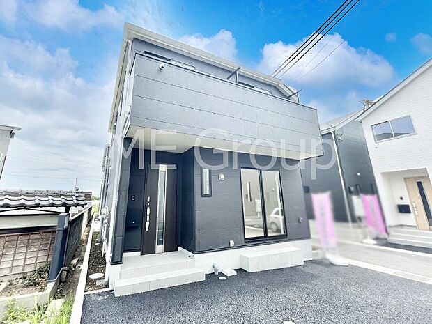 溢れる陽光でご家族の笑顔も輝く