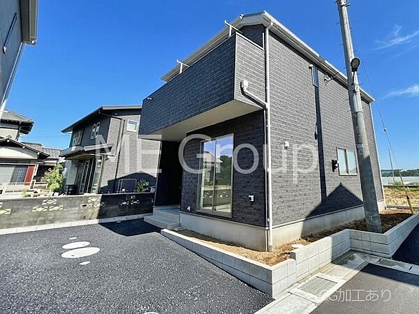 洗練された外観、上質な住空間が広がる室内は永く安心して過ごせる住居です。