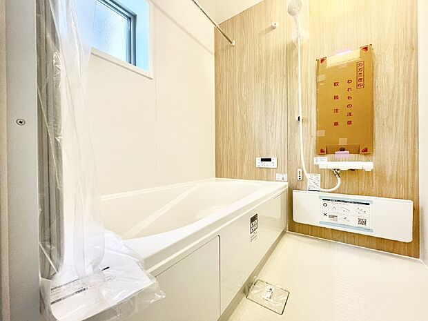落ち着いた雰囲気でゆっくりお寛ぎいただけるバスルーム