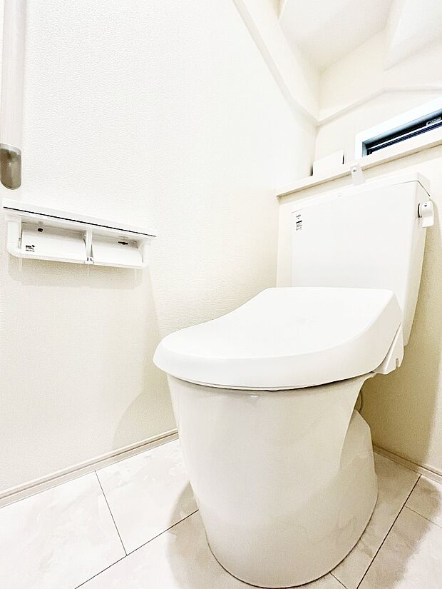 トイレは温水洗浄機能付き