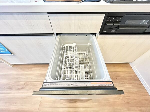 面倒なお片づけは食洗機にお任せ！家事の負担が減って、時間にも気持ちにもゆとりができます。