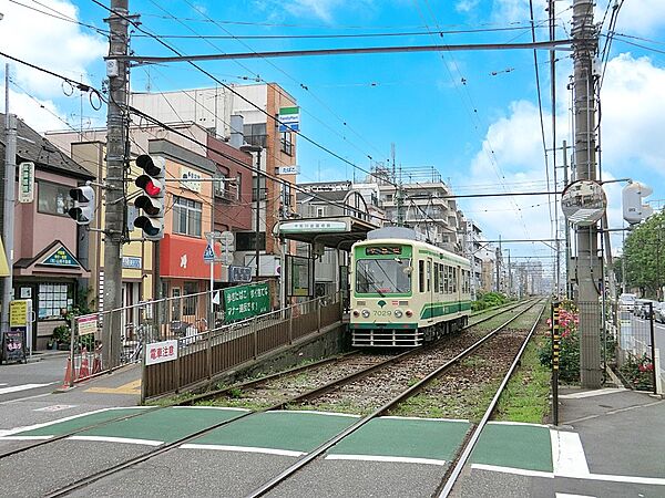 駅 400m 都電荒川線　荒川遊園地前駅