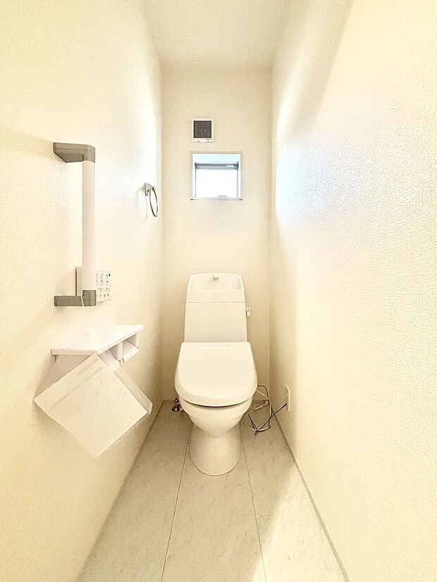 トイレは1階と2階それぞれに配置されていてとても便利です。 