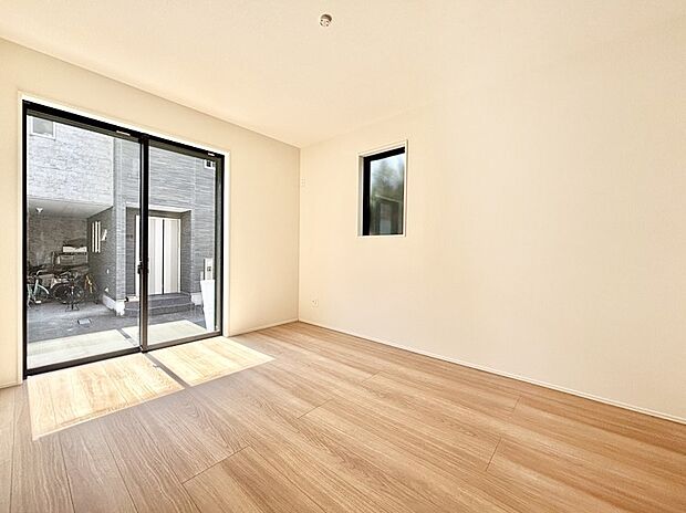 2面採光なので、明るく風通しも良く心地良い生活が送れます。