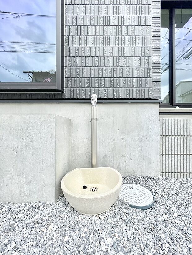 お掃除などに便利な外コンセント