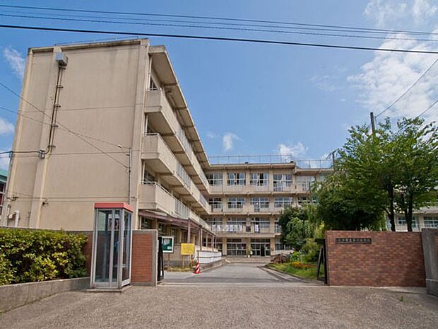 中学校 1007m 松戸市立第六中学校