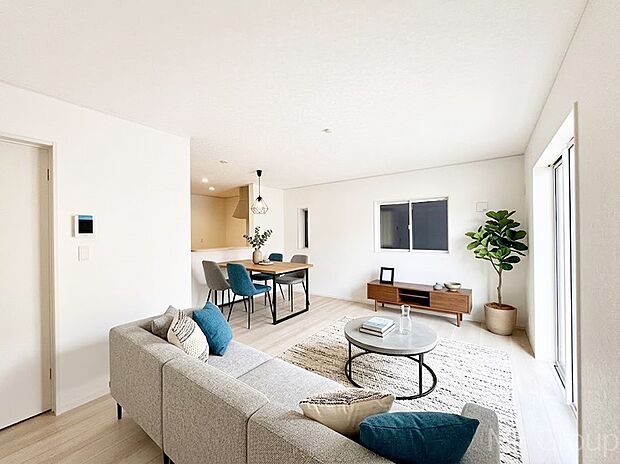 落ち着いた雰囲気のＬＤＫは家族みんなの快適空間※家具はCGです