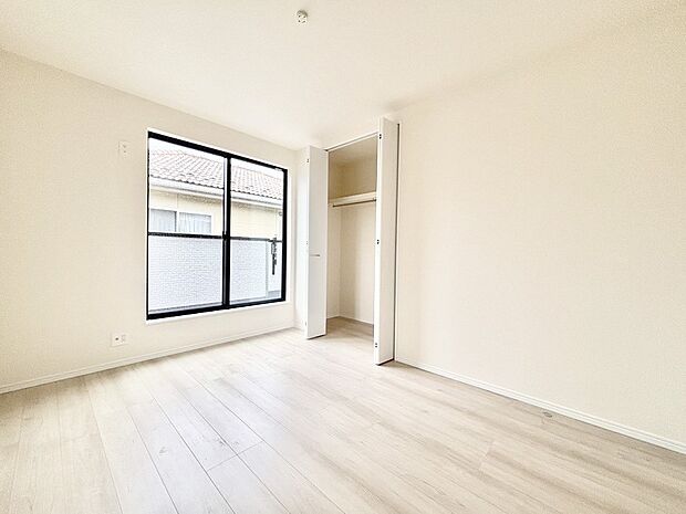 子供部屋にもおすすめな収納スペースたっぷりの居室