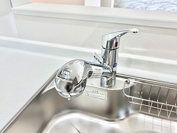 浄水器一体型のキッチンで洗い物用・料理用と切り替え簡単!