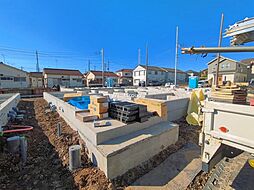 埼玉県吉川市中曽根１丁目