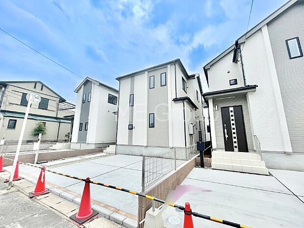 洗練された外観、上質な住空間が広がる室内は永く安心して過ごせる住居です。