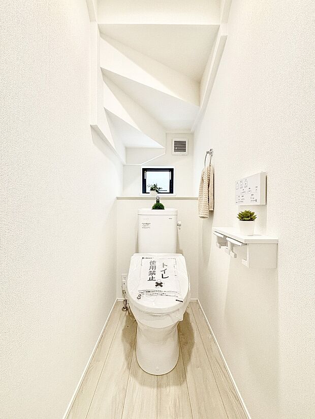 トイレは安心の2箇所!朝のバタバタも一安心です。