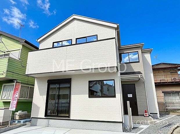 堂々完成!たっぷりの陽光と開放感に包まれる明るい住まい。