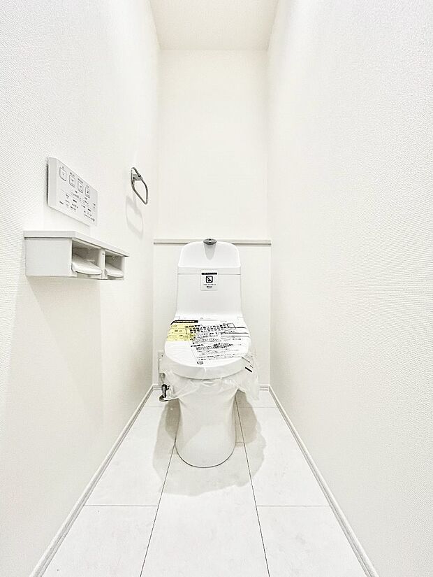 トイレは温水洗浄機能付き