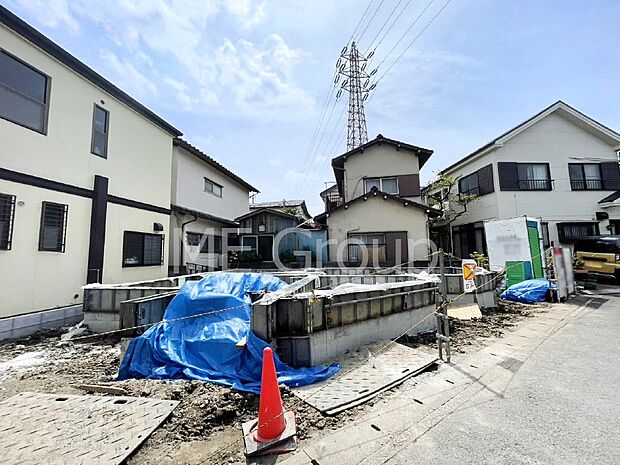 開放感溢れる広々リビングで家族団らんが楽しめるマイホーム！