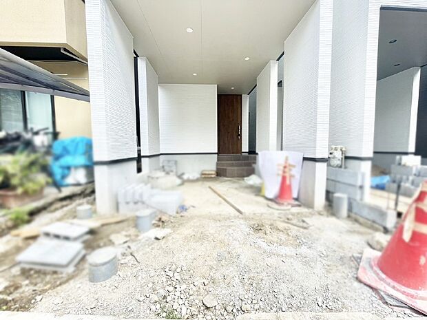 ビルトインタイプは大切なお車を傷や汚れから守ることができます。