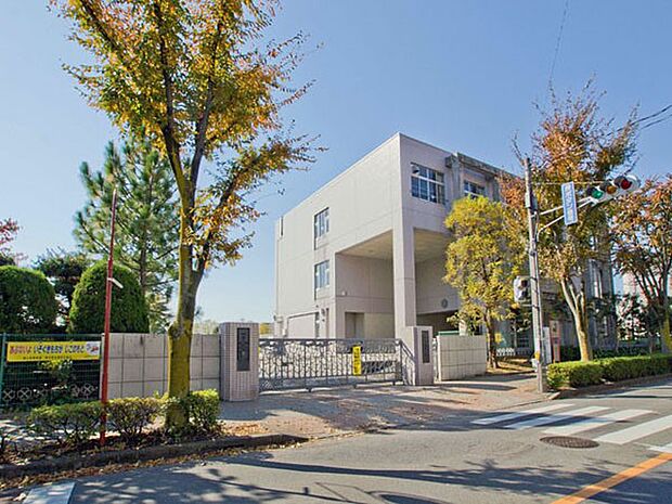 小学校 720m 春日部市立粕壁小学校