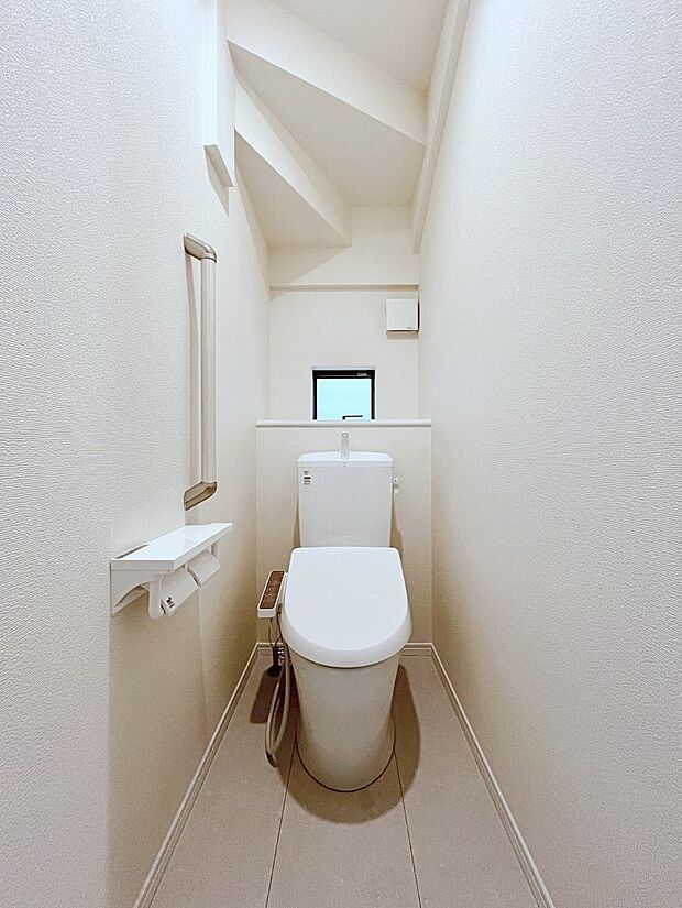 トイレは1階と2階それぞれに配置されていてとても便利です。