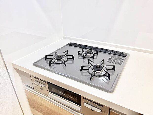 三口ガスコンロでお料理が一気にはかどりそう。