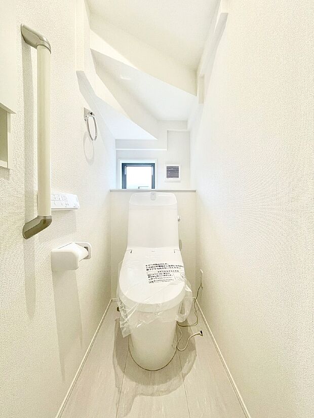トイレは安心の2箇所!朝のバタバタも一安心です。