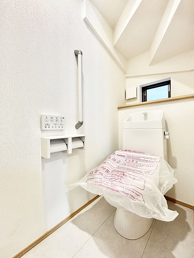 トイレは1階と2階それぞれに配置されていてとても便利です。