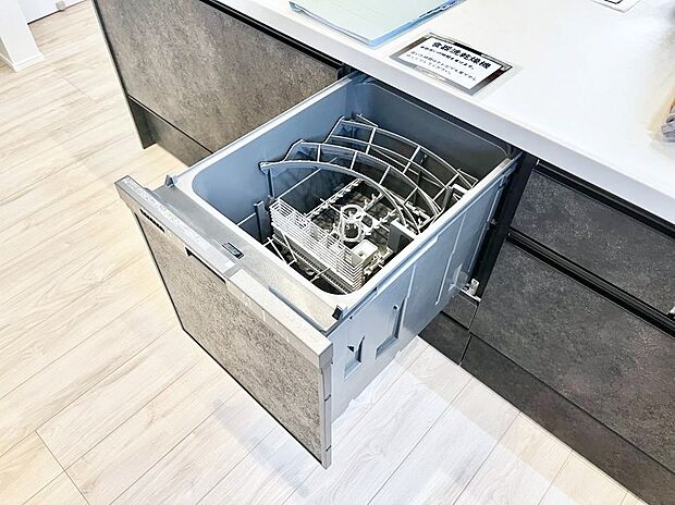 面倒なお片づけは食洗機にお任せ!家事の負担が減って、時間にも気持ちにもゆとりができます。