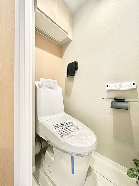 毎日を快適に！清潔感あるウォシュレットトイレ。