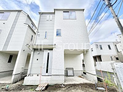 外観:たっぷりの陽光と心地よい風が舞い込む住まい 外観:たっぷりの陽光と心地よい風が舞い込む住まい