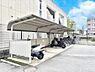 その他：駐輪場は屋根付き