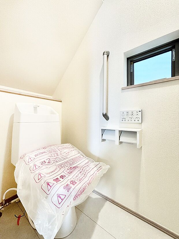 トイレは1階と2階それぞれに配置されていてとても便利です。