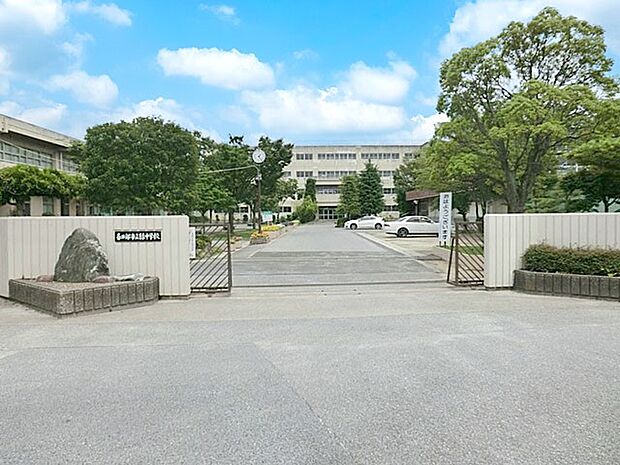 中学校 1300m 春日部市立緑中学校
