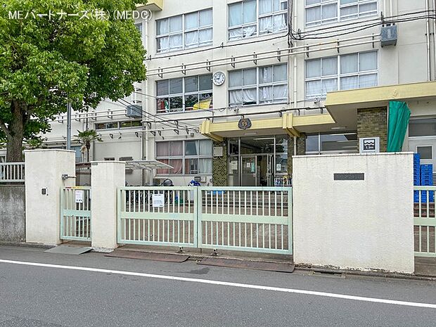 小学校 60m 足立区立平野小学校