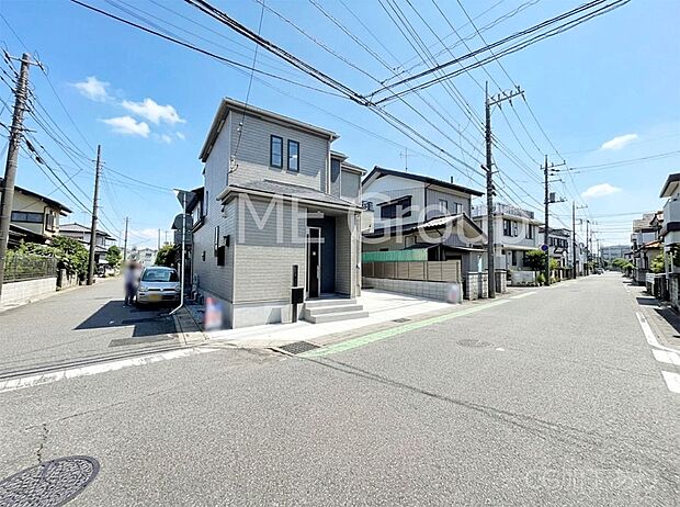 陽光と開放感に恵まれた角地。ここから始まる新生活を応援いたします!