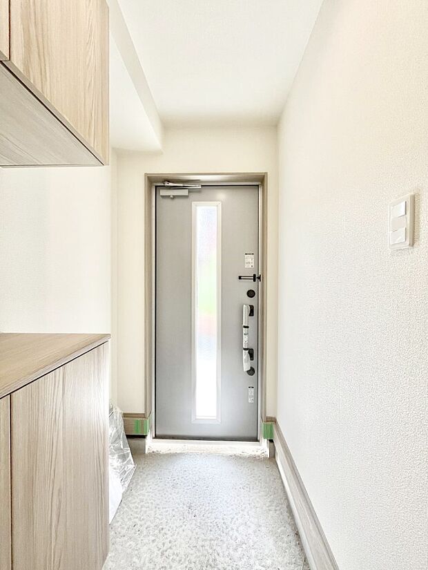 飾り棚を利用して、お越しいただくお客様をおもてなしできます。
